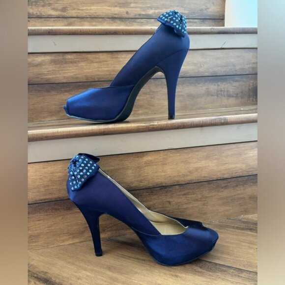 👛 (ANY 2/$25) EXPRESSION Florenz Blu 4.25” Open Toe Heels - Picture 4 of 8